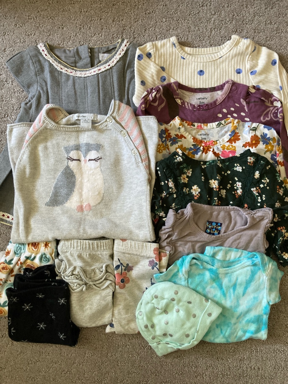 13-pc Bundle assorted baby girl clothes, 0-3M/3M.